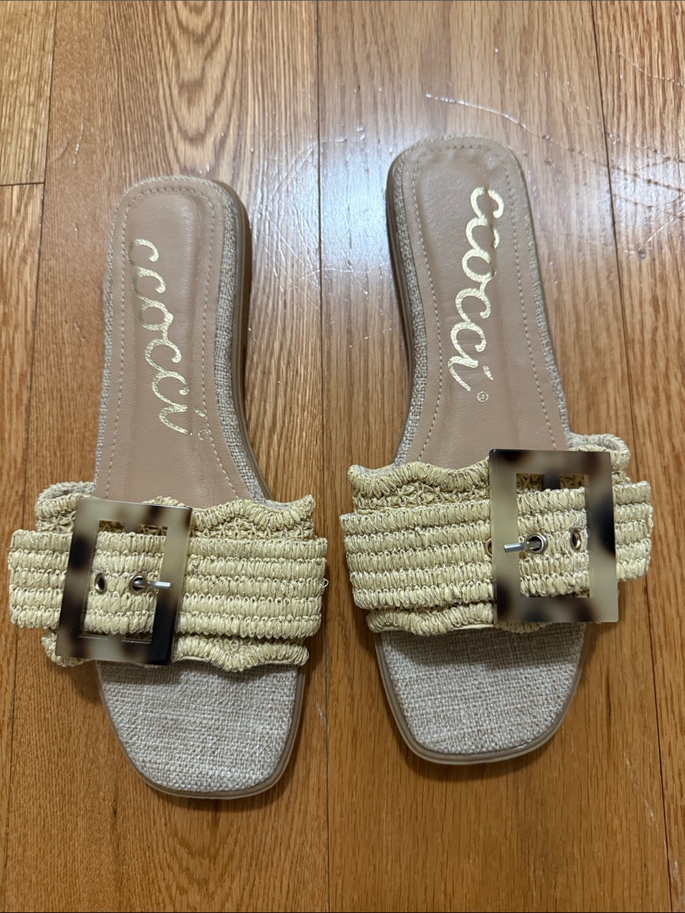 Ccocci Leslie size 7 woven buckle slide sandals - beige boutique
